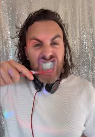 Niall Macmillan Talking