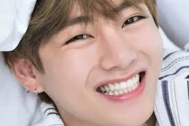 Bts members rather call him a 'mom' because he always cooks for them and takes care of the other members. K Pop Idols Who Are Known For Having Heart Shaped Lips Soompi