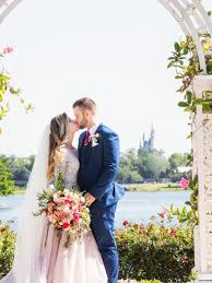 Because to feel like a true princess, you better be prepared to pay a royally high price. This Is How Much A Disney World Wedding Costs