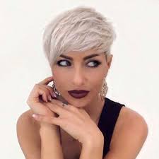 Black And White Hairstyles 2020 Frisuren 2020 Hochzeitsfrisuren Nageldesign 2020 Kurze Frisuren Kurze Weisse Haare Kurzhaarfrisuren Kurzhaarschnitte