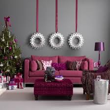 Christmas Living Room Decorating Ideas To Get You In The Festive Spirit Christmas Wall Decor Contemporary Christmas Decor Christmas Living Rooms