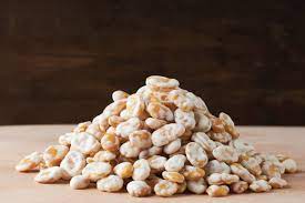 Broad beans are part of the legume family and grow very quickly. Healthy Snacks Malaysia Roasted Broad Bean Original