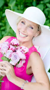 Fresh new shots from the amazing @staceyvanberkelphoto 😎❤️ #model#  #lifestlyemodel #lockemodels #thinkpink #ursulaweidmannmodels #loveahat  #letsgospring 🌸