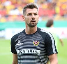 Shipping with tracking number estimate delivery time to: Patrick Wiegers Wikipedia