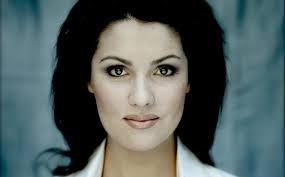 Anna netrebko is an ambassador of chopard. Anna Netrebko News Anna Netrebko Singt Beim Gipfeltreffen Von Newsweek The Daily Beasts S Women In The World