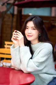 He is best known for being a former member of the variety show running man. Lee Sun Bin On Pressures Of Her Upcoming Film Support From Boyfriend Lee Kwang Soo And More Soompi
