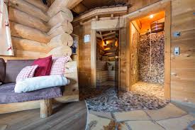 Sauna Im Wohnraum Blockhaus Und Chalet Feeling Im Schmankerl Chalet Im Huttendorf Maria Alm Rustikales Haus Wohnung Badezimmer Haus