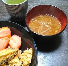 いなか味噌の味噌汁と辛いエゴマの葉チャーハン こうじや柴田春次商店のブログ おお 味噌便り