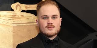 Zach Bryan Appears to Get Into Argument With Bar Patrons In New Video