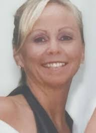 Carolyn Blizzard's Instagram, Twitter & Facebook