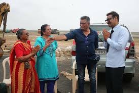 It is the story of india versus pakistan, of the bravery of india's airforce and army, of the genius of squadron leader vijay karnik. Bhuj The Pride Of India 2021 Imdb