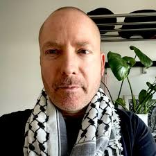 Paul Jewell (@paul_j@hachyderm.io)