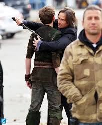 Once Upon A Time Season 3 Spoilerly Collection Of Set Photos 1 Robbie Kay Once Upon A Time Robbie Kay Peter Pan