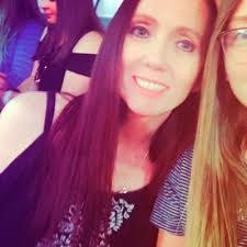 Julie Geiger's Instagram, Twitter & Facebook