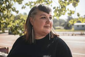 We're still standing': With abortion illegal, a Memphis clinic starts a new  chapter