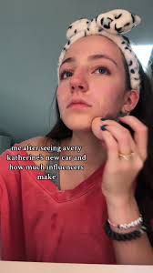 How Much Does Avery Katherine Make