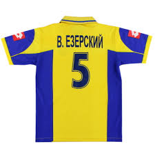The unveiling of ukraine's kit for the 2020 european football championship belatedly starting this the shirt displays a map of ukraine including crimea, which was annexed by russia in 2014, and. Classic And Retro Ukraine Football Shirts Vintage Football Shirts