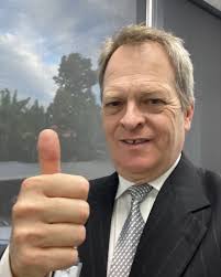 Very productive 2 days in Canberra with meetings mainly about private  health insurance reform. Heading West 😎