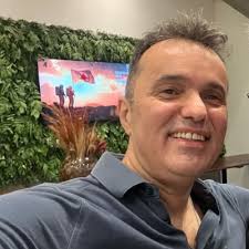 Couldn't ask for a better induction at Coca-Cola HBC! Last week, our senior  leadership team got together in Prague — 300 of us responsible for  supporting our more than +33,000 colleagues across