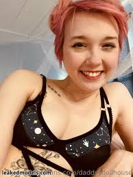 Blondie Bennet  bossblondie  bustyfitdoll2 Фото утечки OnlyFans  обнаженная №10 - Nudogram v2.1