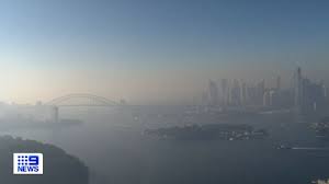 Australian bushfires have caused unprecedented pollution in sydney and along the country's east coast, officials said thursday, with smoke and dust burning residents' eyes and prompting a spike in. Xfzo0quf9br7km