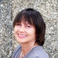 Lori Oneal's Instagram, Twitter & Facebook