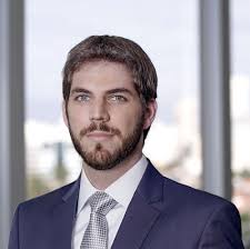 Demarest incorpora 11 novos sócios