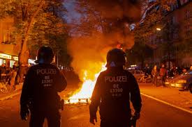 Prekäre situation von taxifahrer_innen mit mindestlohn. 57mgq1mqmtiiim