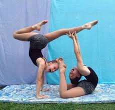 Pin By Ana Clara On Formations And Figures Gymnastics Poses Gymnastics Stunts 2 Person Stunts