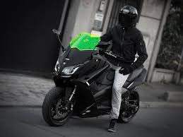 Bulle Pour Tmax Bcd Donne Dans Le Jaune Fluo Yamaha Tmax 530 Tmax Yamaha Scooter Yamaha