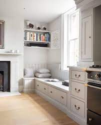 Corner Window Seat Between The Kitchen And Family Room Humphrey Munson Humphreymunson Windowseats Window Seat Kitchen Kitchen Seating Home
