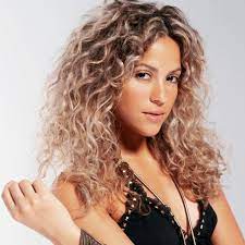 With the right knowledge you can get back on the field faster. Shakira Fan Lexikon