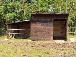 Ich Komme N Her An Dich Heran Weil Ich Die Absich 3x4m 4x2 Abri Absicht Bauen Box Construire Dadou Dem Abri Chevaux Abris Pour Animaux Abri De Chevre