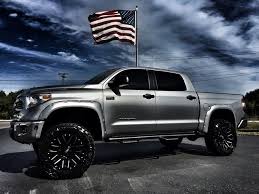 Résultat de recherche d'images pour "toyota tundra"