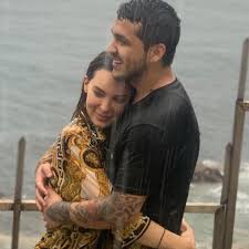 La famosa pareja celebró su aniversario con muchas actividades, pero lo que más llamó amor imparable: Belinda Anda Con Christian Nodal El Cantante Revelo Sus Primeras Fotos Juntos