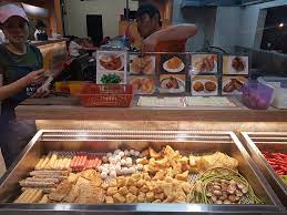 Yong tau foo adalah salah satu makanan favorite saya kalau pergi ke pasar malam. Restoran Taman Desa Yong Tau Fu Dessert é'è›™ Frog Flickr
