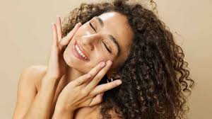 Jojoba Oil Esters Ease Inflammation, Sensitivity and Water Loss from Skin  and the Environment