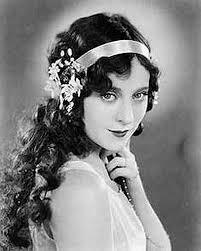 1930s hairstyles, as opposed to 1920s hairstyles, are more structured looks. Super 30s Hairstyles For Long Hair Hairstyle Models For Women