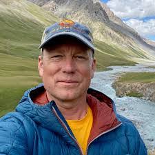 Justin Madewell's Instagram, Twitter & Facebook