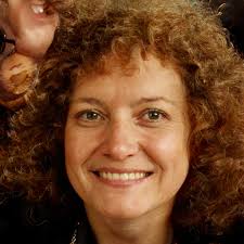 Candice Gillette's Instagram, Twitter & Facebook