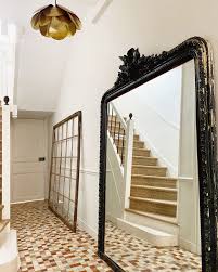 Entree Miroir Ancien En 2020 Maison Miroir Amenagement D Espace