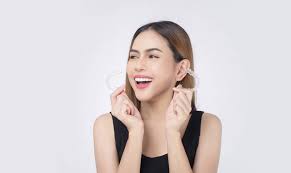What Causes A Snaggletooth? | Smartsmileco
