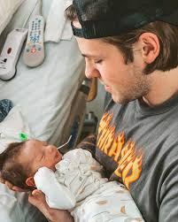 Today my baby is a week old! I never made an official baby announcement  post