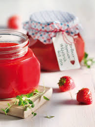 Fruchtaufstrich Erdbeer Thymian Mit Gin Rezept Lebensmittel Essen Erdbeeren Marmelade Susser Brotaufstrich