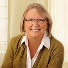 Cynthia Benge's Instagram, Twitter & Facebook