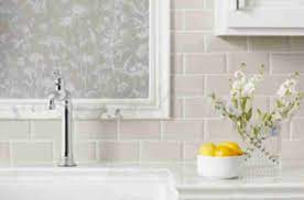 Two different colors of metal edge trim here are 5 alternatives to the classic and common bullnose tile edge trim. Tile Trim Edging Designs Trends Ideas For 2021 The Tile Shop