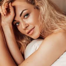 Titanium Bezel Set Opal Ball Top Nose Screw