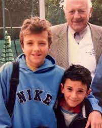 images?q=tbn:ANd9GcRBifI_yX5_I8rggbkUoyo