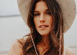 Deborah et Sylvain de Survivor Québec: Écoutez leur magnifique reprise  d'Ensemble!