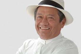 El músico, compositor y cantor argentino césar isella, creador de clásicos como canción con todos y canción de las simples cosas, y quien a. Armando Manzanero En 10 Estrofas De Sus Canciones